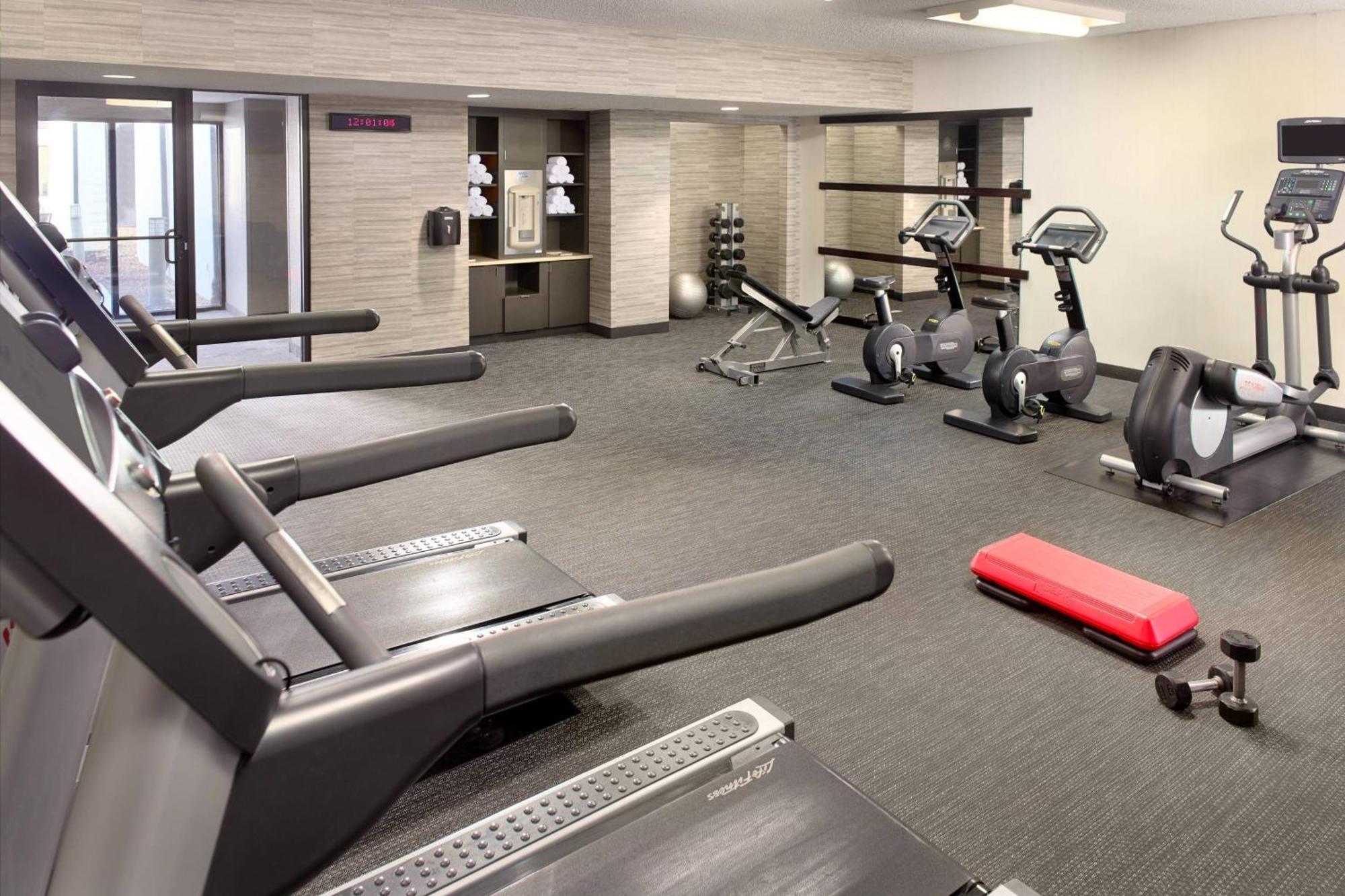 Courtyard Greenville Haywood Mall Экстерьер фото