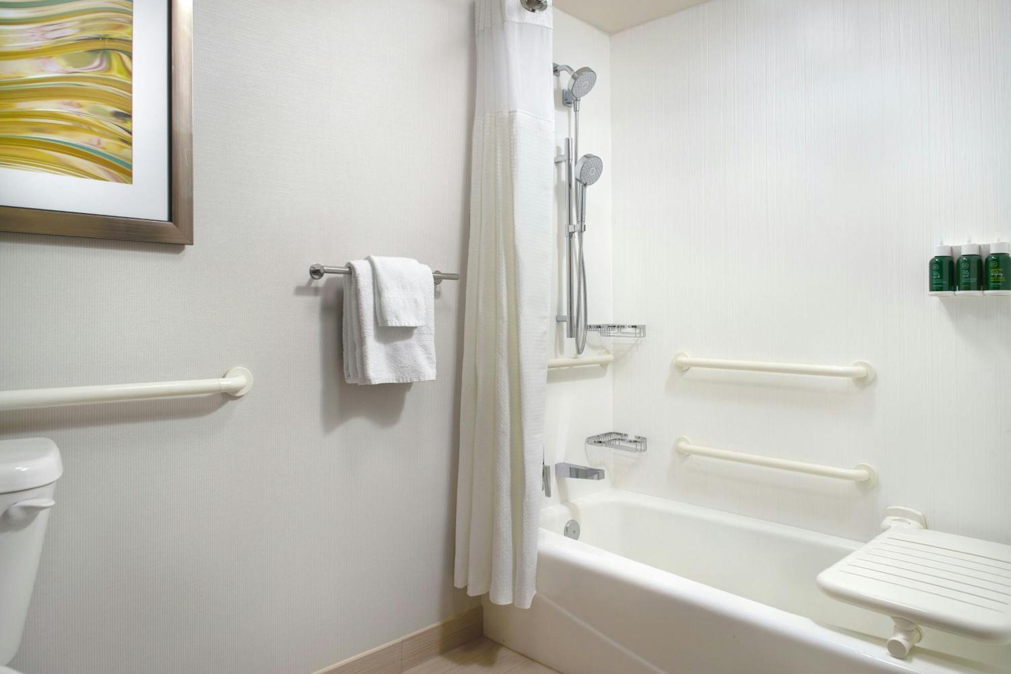 Courtyard Greenville Haywood Mall Экстерьер фото