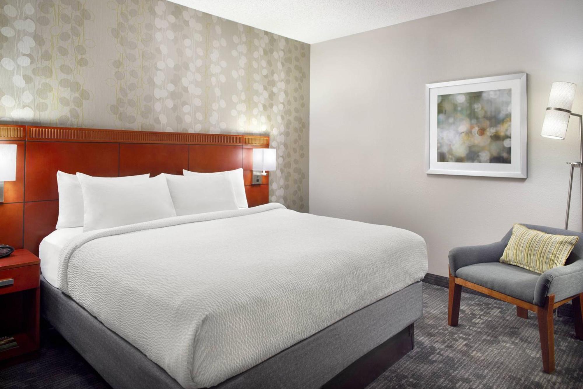 Courtyard Greenville Haywood Mall Экстерьер фото