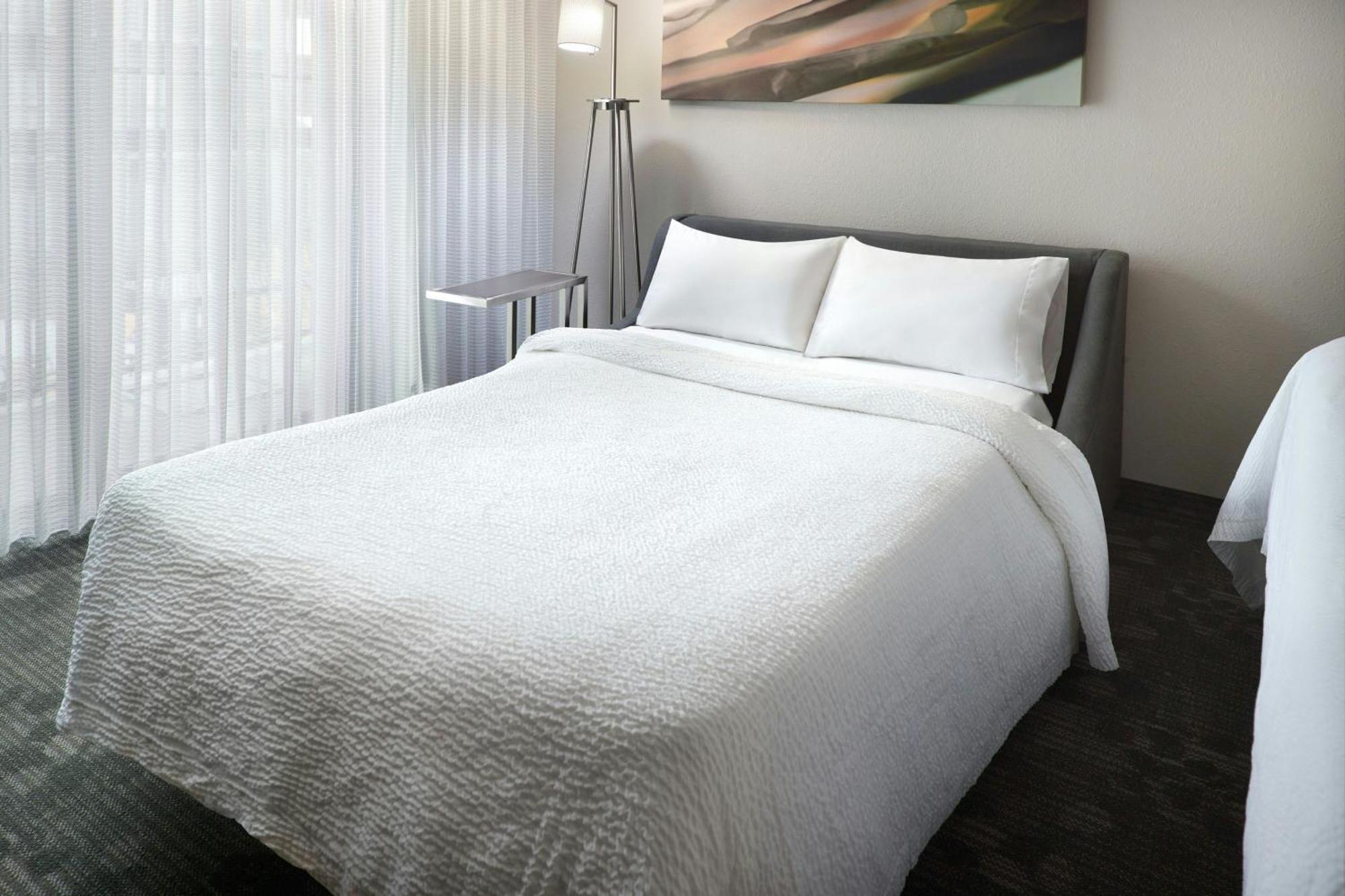 Courtyard Greenville Haywood Mall Экстерьер фото