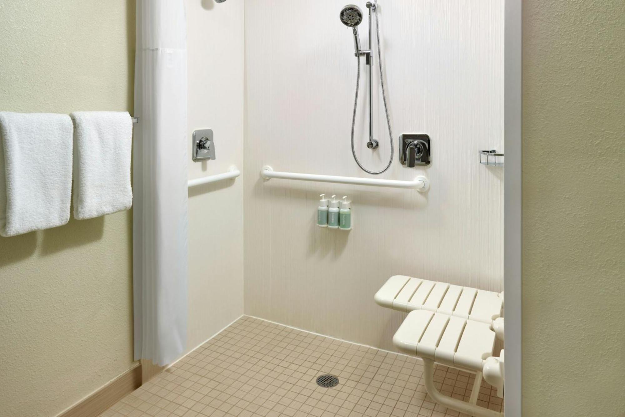 Courtyard Greenville Haywood Mall Экстерьер фото